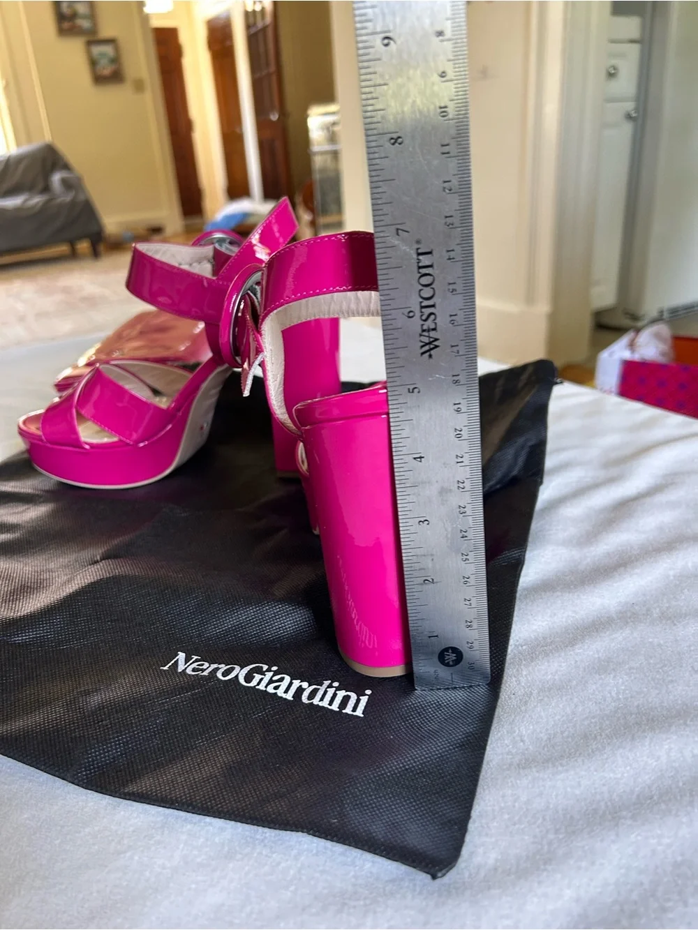 Nero Giardini Patent Fuchsia Platform Sandals